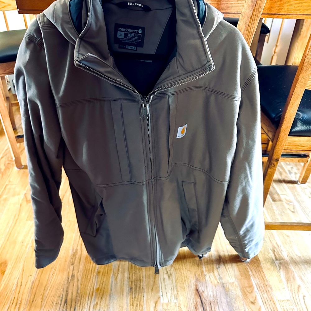 Woman’s new carhartt